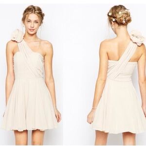 NWT TFNC London One-Shoulder Dress